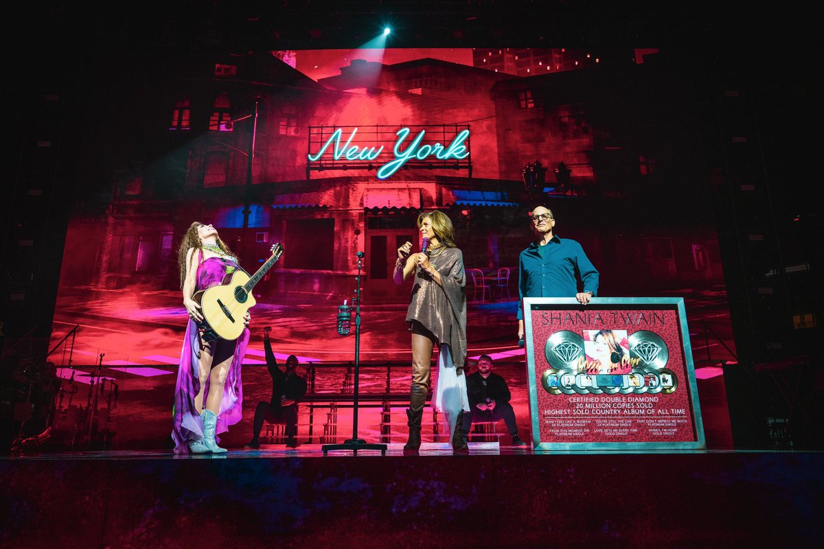 ShaniaTwain's tweet photo. Still not over this night at @TheGarden!! 😍 Thank you (again) to @hodakotb and @umusic for surprising me onstage with this gorgeous double Diamond platinum plaque to commemorate Come On Over! 🤯🫶 https://t.co/AentiwOXxC https://t.co/h0ilmVfrwW