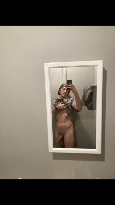 #NSDW meanwhile at work https://t.co/310rEmvL9L<a href="/tag/nsdw"class="tags">#NSDW</a>