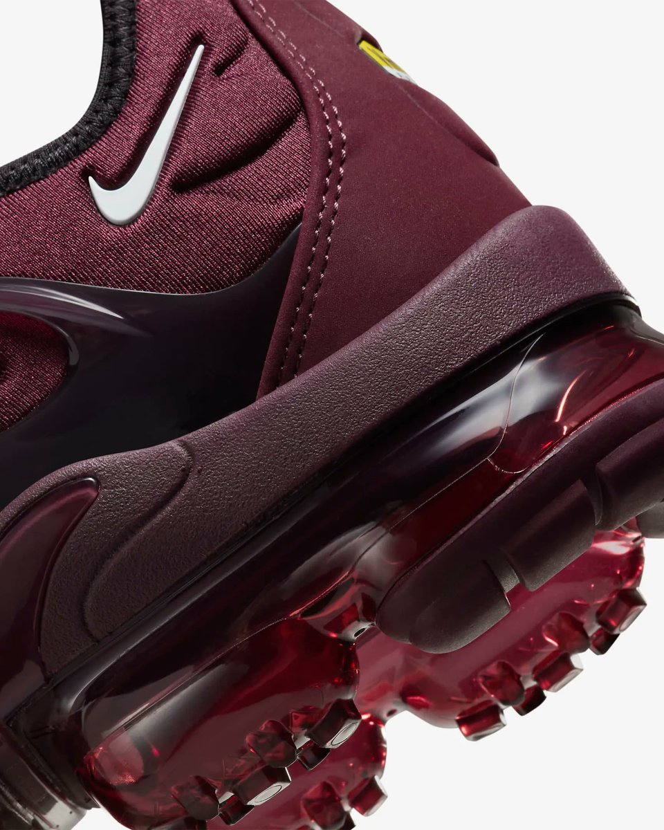 vapormax women maroon