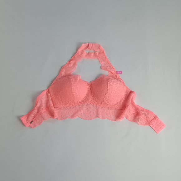 corvo2178's tweet photo. So good I had to share! Check out all the items I'm loving on @Poshmarkapp #poshmark #fashion #style #shopmycloset #ahava #pinkvictoriassecret: https://t.co/E1iAwILIMY https://t.co/gW2IE2eDqQ