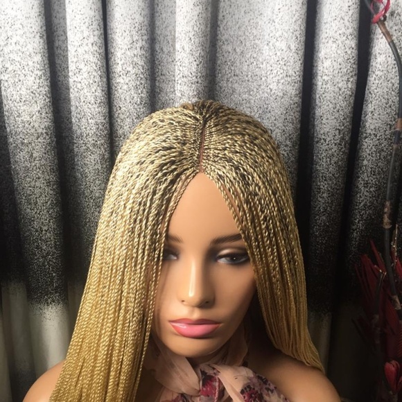MeSnooty's tweet photo. So good I had to share! Check out all the items I'm loving on @Poshmarkapp from @kwill4526 #poshmark #fashion #style #shopmycloset #adriannapapell #miumiu: https://t.co/s4vlz49Q5R https://t.co/Vfn3rLqKkt