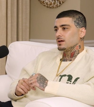 ZaynSquadBrasil's tweet photo. 🚨SAIU! A entrevista do Zayn no podcast Call Her Daddy já está disponível no nosso Youtube.

Assistam: https://t.co/tfsYOiYTbz https://t.co/kXDSBzFbZP