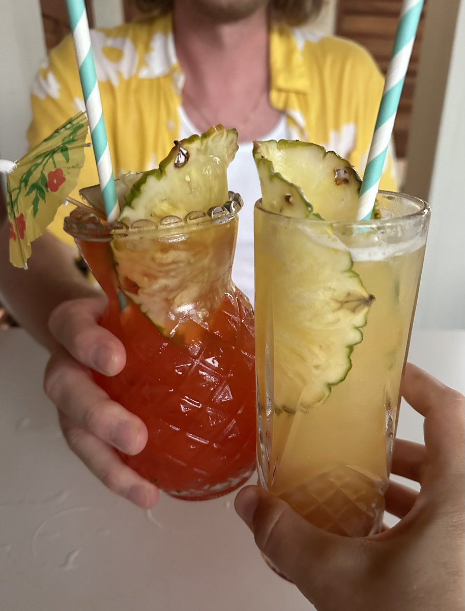 lbmtzgr's tweet photo. Painkiller and Tequila Sunrise for all those that celebrate @howintensive https://t.co/2CFCBgbm8f