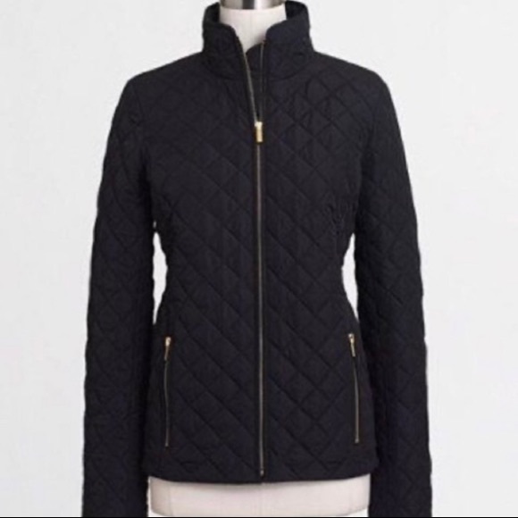 MerryMegan's tweet photo. So good I had to share! Check out all the items I'm loving on @Poshmarkapp from @kdubya1980 #poshmark #fashion #style #shopmycloset #nike #vionic #jcrew: https://t.co/KICVgvgr3A https://t.co/YWz0LTur8B