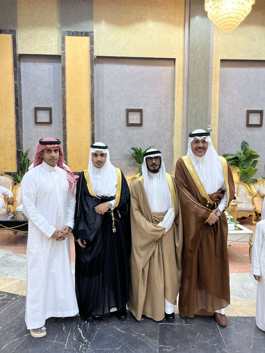RAEDALAYDA's tweet photo. نبارك لأبن العم : أحمد صالح الأيداء حفل زواجة ليوم الخميس الموافق 13/7/2023 
أسال الله لكم التوفيق ،،،، https://t.co/QV4cG74Ysr