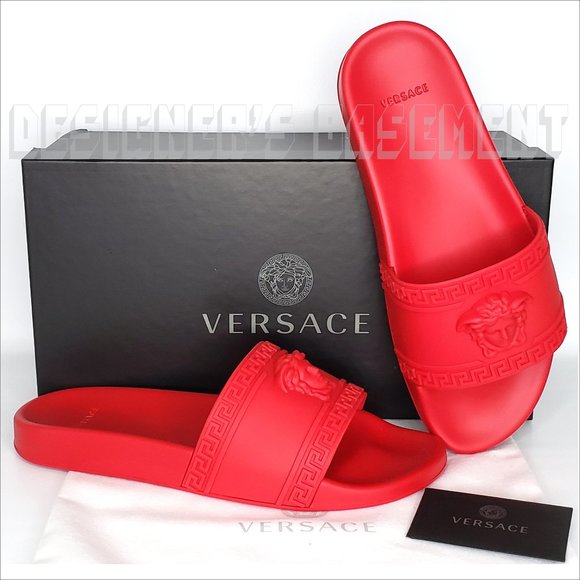 LHdesign5's tweet photo. So good I had to share! Check out all the items I'm loving on @Poshmarkapp #poshmark #fashion #style #shopmycloset #versace #chromehearts #givenchy: https://t.co/FiCqU5e2kt https://t.co/EbdvNzwFUb