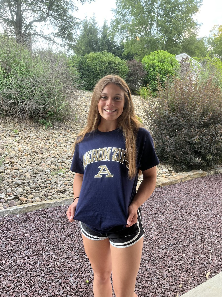 Sydney Selker tweet media