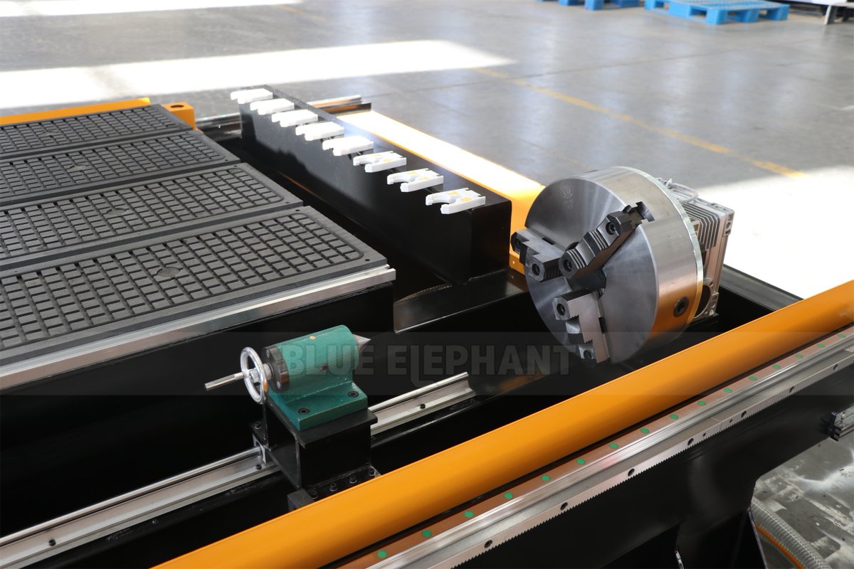 ElephantCnc's tweet image. 👏👏ELECNC1325 ATC Woodworking Machine will be sent to Australia
#automatictoolchange #atccncrouter #australia #cncmachine
①1500W Leadshine servo motor
②3.9KW HQD air cooling spindle
③Vacuum & T-slot working table
④LNC 2200 control system
⑤3KW double bag dust collectors