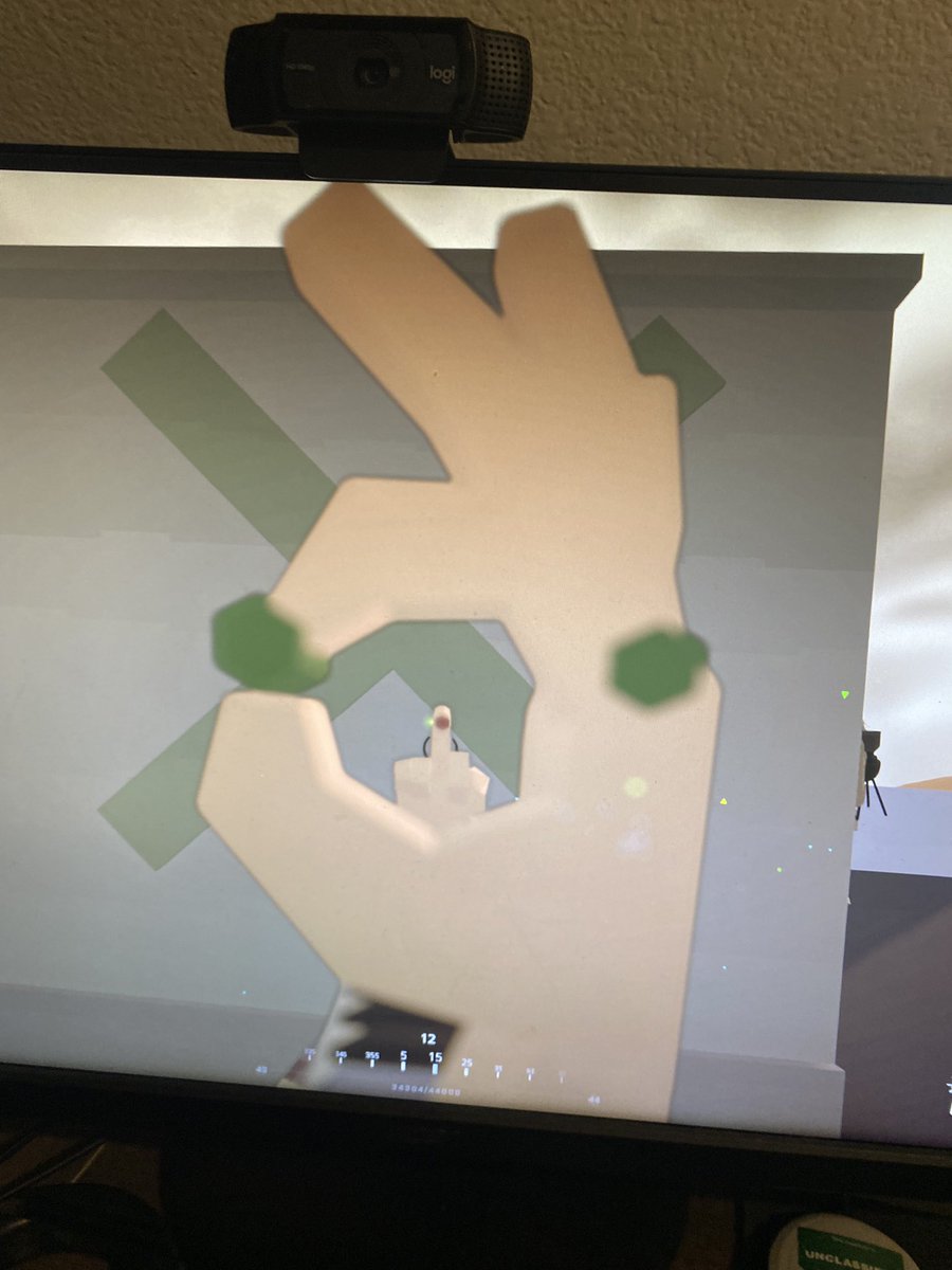 Tkile327's tweet photo. @BaileyGoatTV This is my sight in game lmao https://t.co/NQF3QH1gn9