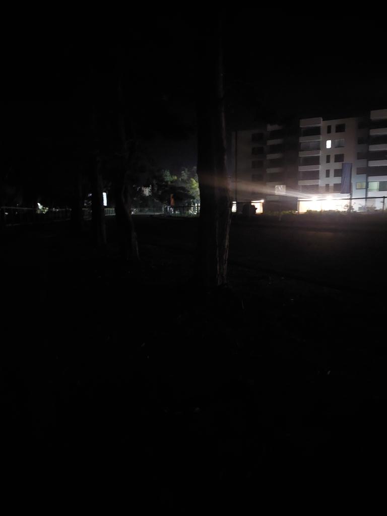 jaquelillo's tweet photo. #Alcantarillado sin tapa en avenida punta puyai, un riesgo al estar la avenida sin luminaria https://t.co/7FbVvDWItY