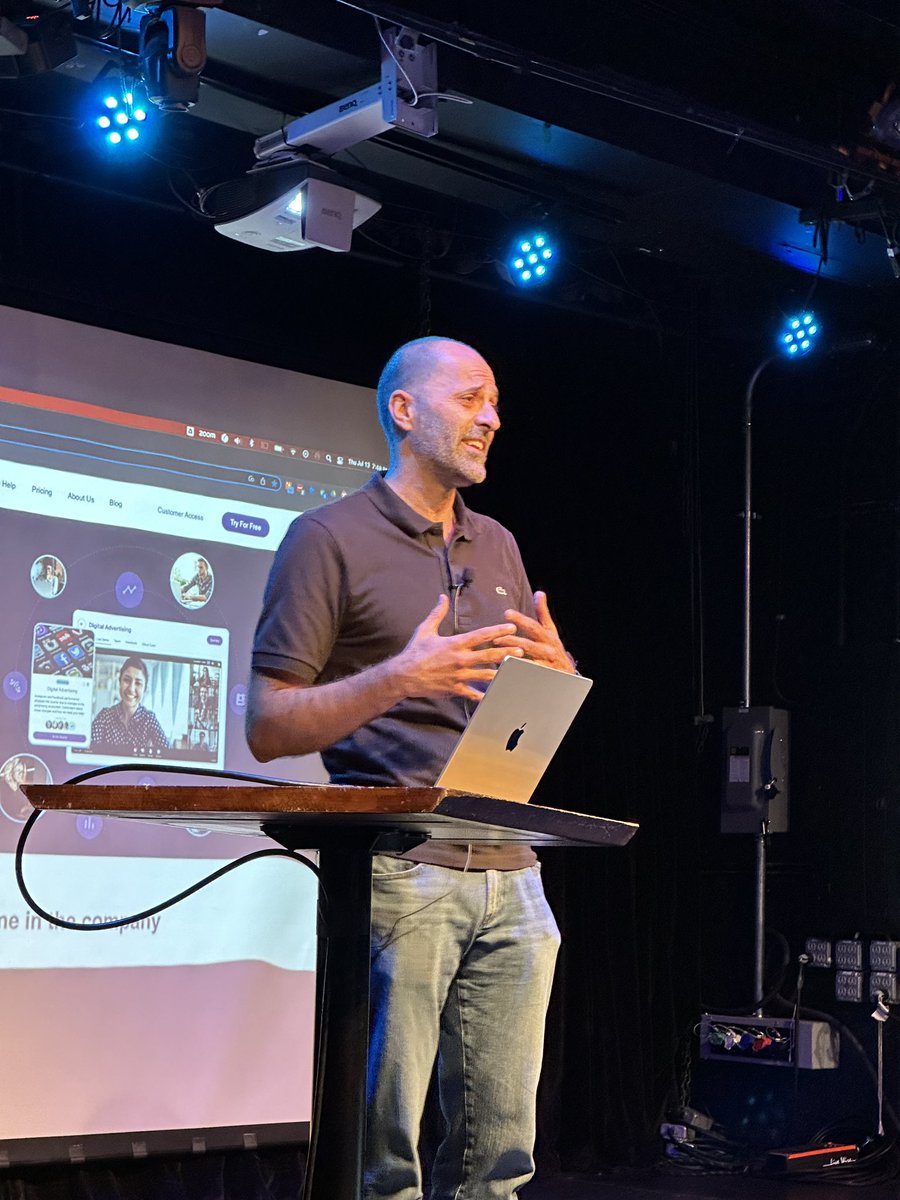 Hopping on to the next demo for DemoHop! Hold engaging video call events that lead to real connection. #minnedemo