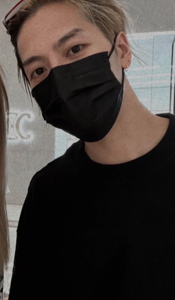 DPR_ALLIEG7's tweet photo. He looks so fxking good 😭😭😭❤️
#JacksonSang @JacksonWang852 https://t.co/rhVfNN9bHE