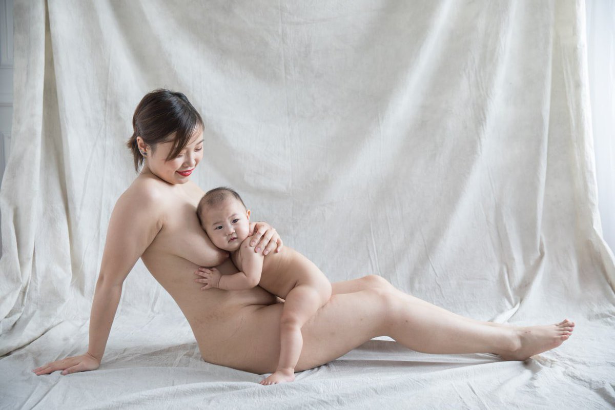 xiaopacai008's tweet photo. 辣妈哺��
#孕妇 #哺乳 #写真 #私房 #漏点 #走光 https://t.co/5eI4dwDsSC