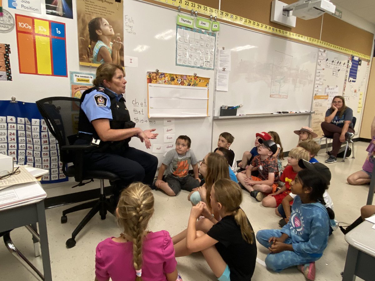 Chrbrown77's tweet photo. So much fun and learning at Summer Camp! Plasticine art after reading Watch it Grow by Barbara Reid and Constable Koldyk visited us to teach us about 911 @SCCDSB https://t.co/YkXVn9fSBT