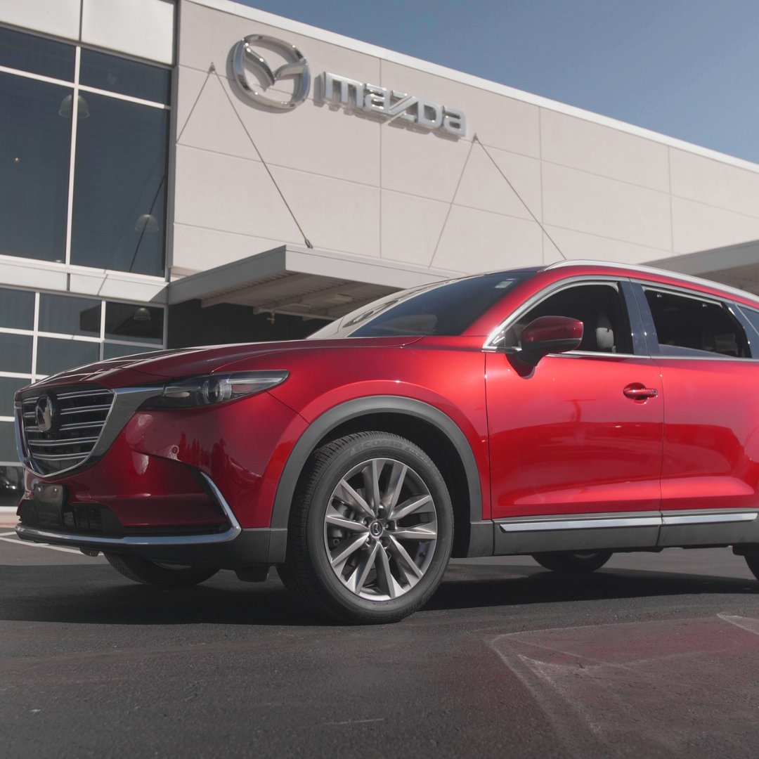 LutherMazdaKC's tweet photo. Want style and versatility? 👀 Hit the road in the Mazda CX-9! Its spacious interior makes every adventure a comfortable ride for everyone inside. 👇 https://t.co/moS1rz4XsA https://t.co/GV0J3U4K1f