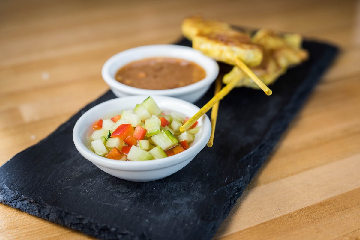 Thainamite's tweet photo. Try our amazing plant-powered vegetarian dishes! https://t.co/HDKCBBZs2C https://t.co/w0S2jbMH7l