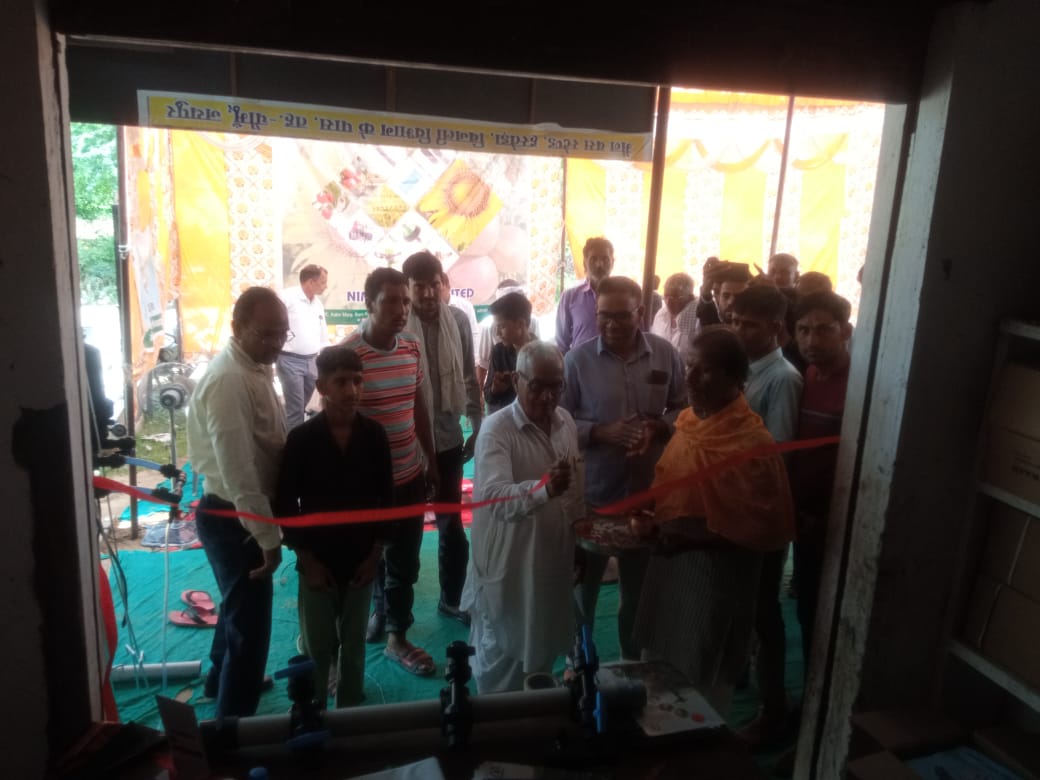 NimbusPipesLtd's tweet image. Capacity building initiative; team organised a farmer meeting and shared how water and plant nutrient have their crucial role in crop production.  #nimbuspipeslimited #PDMC #PEPipes #microirrigation  #growers @rpbreakingnews @1stIndiaNews @IsraelinIndia @RPYadav21 @PravinLath