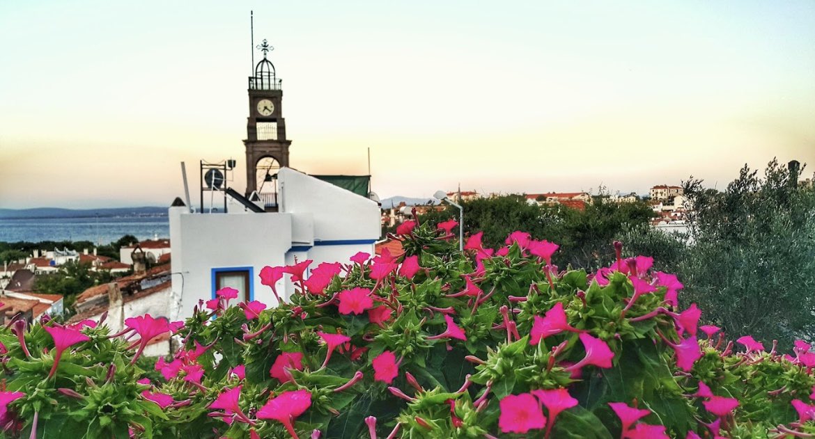 RotatingMarble's tweet photo. Bozcaada, Turkey 
https://t.co/sQg5xiRl5q
Gorgeous island 😍 https://t.co/n4AOyc0a1s