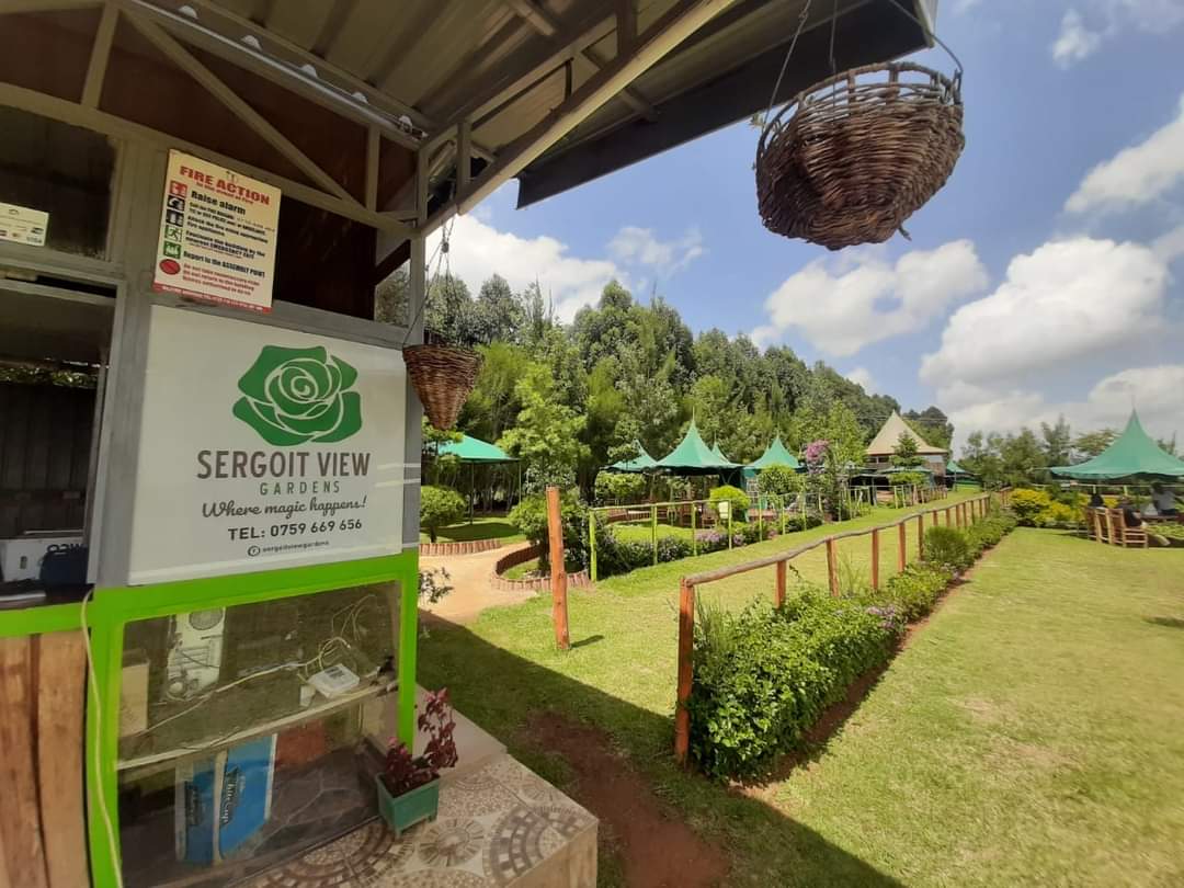 Fataldblow's tweet photo. From the green Highlands of Eldoret the City of Champions,whether for one afternoon or an entire week.
Meet in an elegant setting with a view of the greens.Mull over your ideas by the fireplace.Come for productivity and experience a true retreat.KARIBU SERGOIT VIEW GARDENS #DevCo https://t.co/PEdxiSaK3n