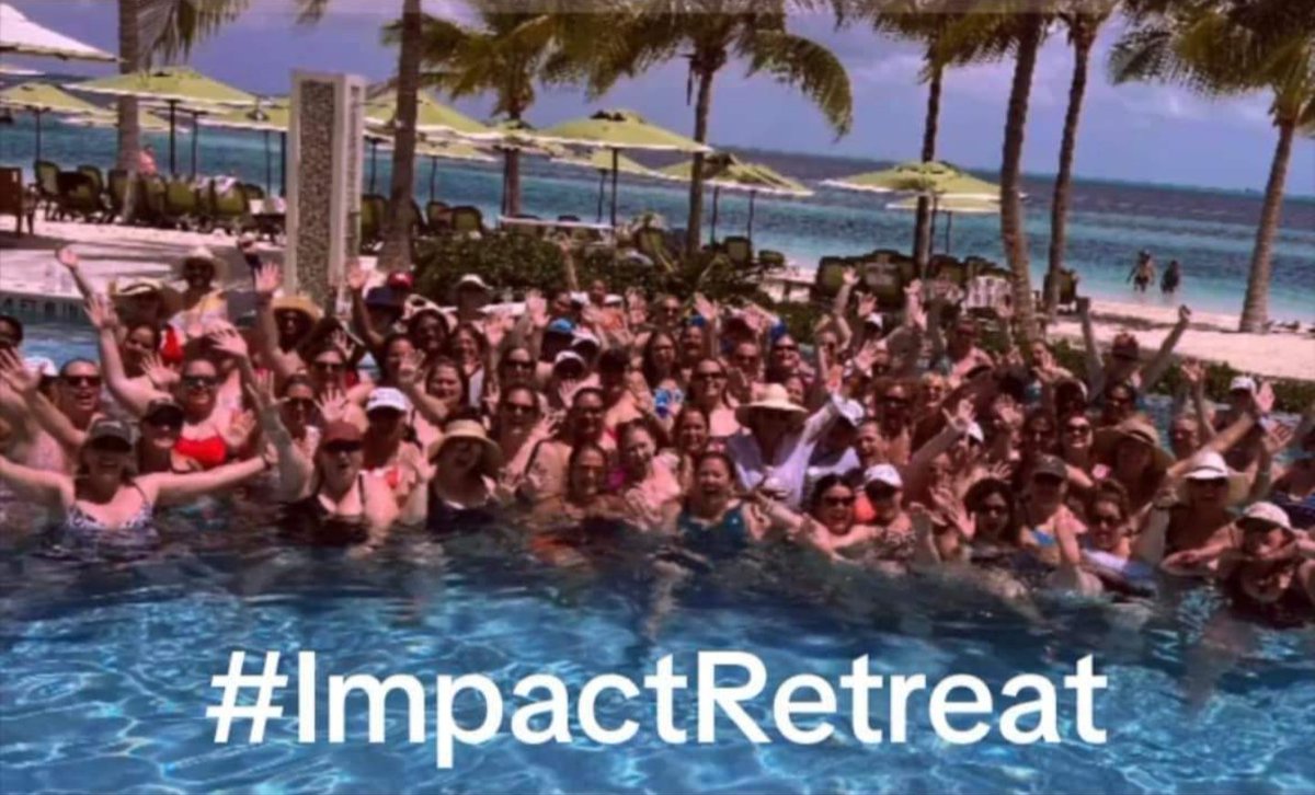 dfteach's tweet image. I've rested and I'm ready to go back! 🤪
What an absolutely amazing time. I still feel like it was a dream. I'm so grateful to be a part of this community of teachers. Thank you, @AlaneAdamsBooks for inviting me along on the journey.
#ImpactRetreat #Bahamas