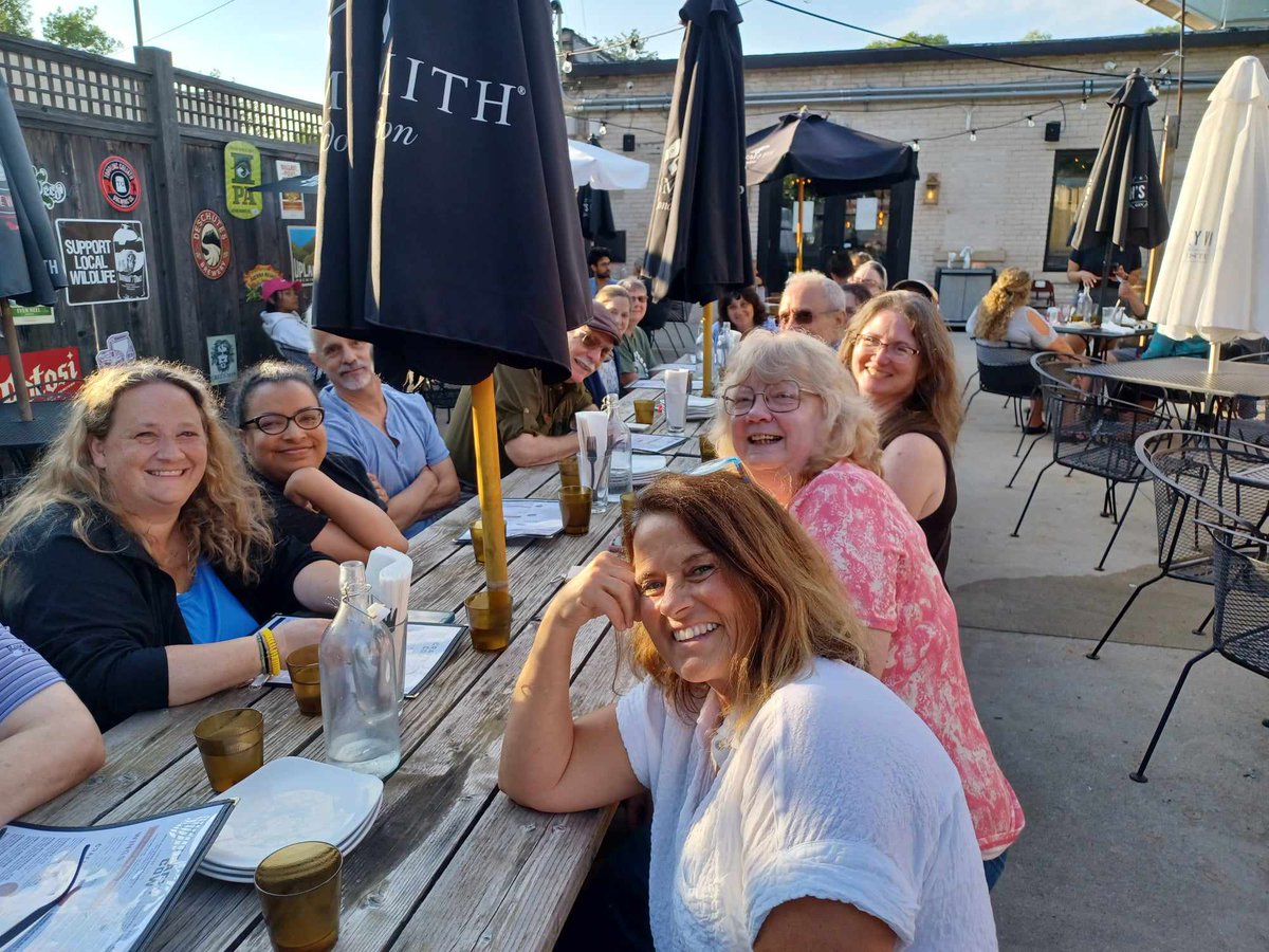 KathieGiorgio's tweet photo. First night at the 15th Annual AllWriters' Retreat! Dinner out and then time for a lecture called One Experience, Three Directions; How To Make One Event Into Three Different Genres Of Work Worthy Of Publication - by me! #hopealwaysrises #writersoftwitter #WritingCommunity https://t.co/HdFOGlS5pK