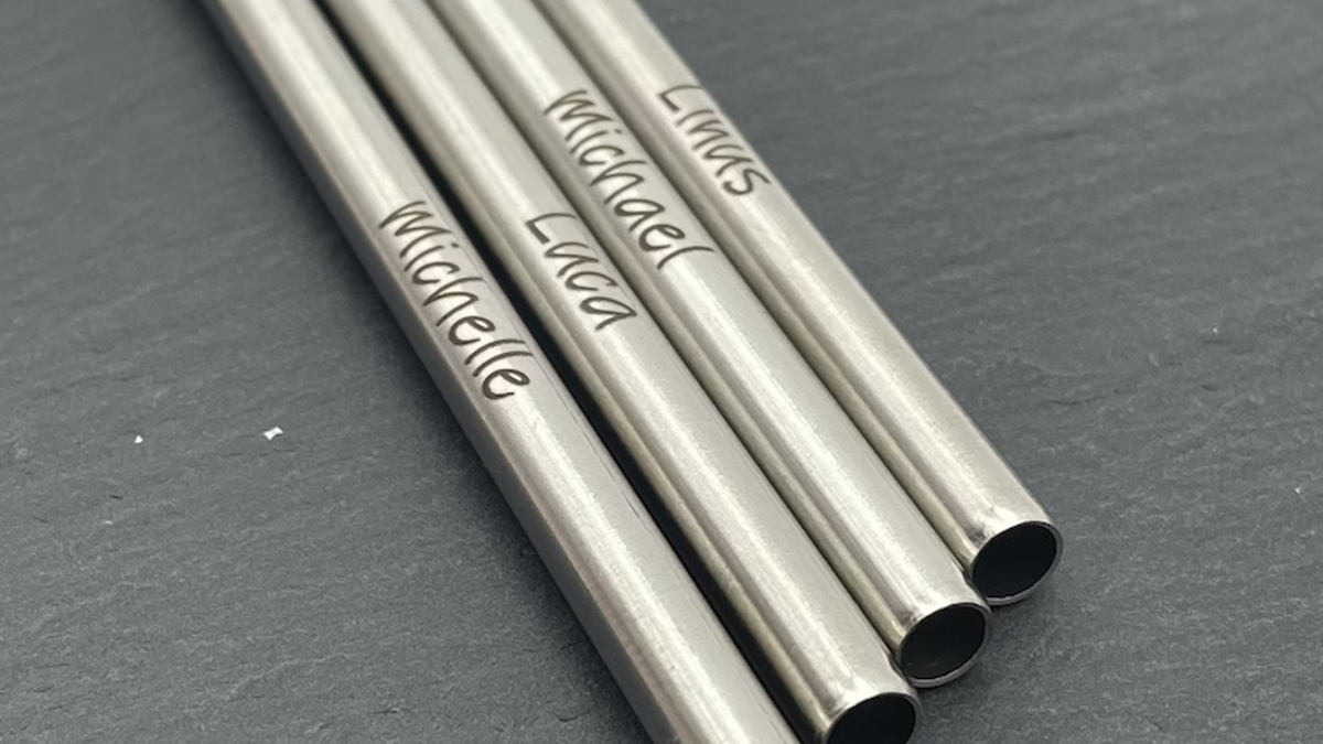 StainlessStraw's tweet image. Looking for a way to stand out and protect the environment? Stainless Steel Straws offers personalized engraving options to make your straws uniquely yours. #PersonalizedGifts #CustomEngraving #EcoFriendlyChoices