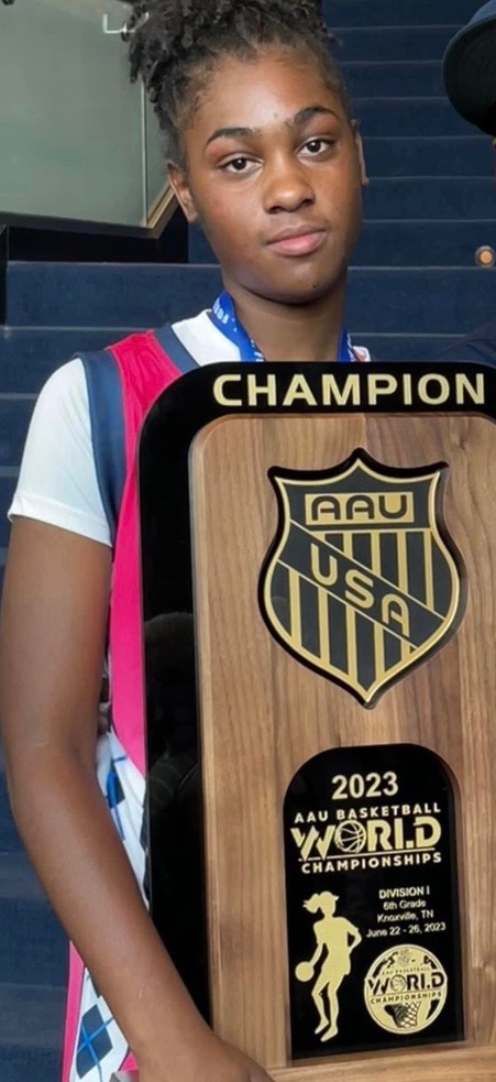 COACHES! Follow <a href="/D1Malehia13/">_mal13ehia</a> aka 'Bookie' 'aka LeLe' of <a href="/MOPhenomSTL2029/">MO Phenom STL 2029 Santana</a>. Dual threat, with the ability 2 dominate the paint &amp; put on a strong perimeter performance #phenomhuSTLe #PhenomStrong <a href="/CoachSantanaSTL/">Coach Santana STL</a> <a href="/streetgeekzstl/">Street GeeKz Liberated</a> <a href="/NikeGirlsEYBL/">Nike Girls EYBL</a> <a href="/LarrySs40/">Larry  Sutton</a> <a href="/PGHMissouri/">Prep Girls Hoops Missouri</a> <a href="/AAU_Basketball/">AAU Basketball</a>