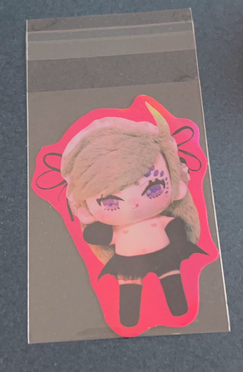 「こなゆきさんちのチェ〜をスマホケースの裏に挟み込みたいんだけど迷わず1番ドえっち」|おじいのイラスト