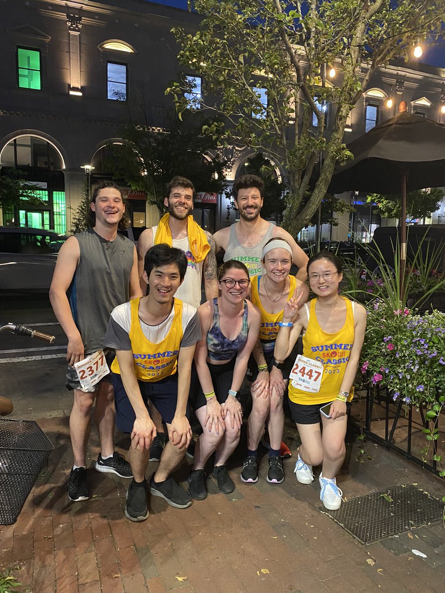 Grateful for these <a href="/fuxmanlab/">Juan Fuxman Bass</a> and <a href="/BU_Biology/">BU Biology</a> peeps! No better crew to run with 🙌