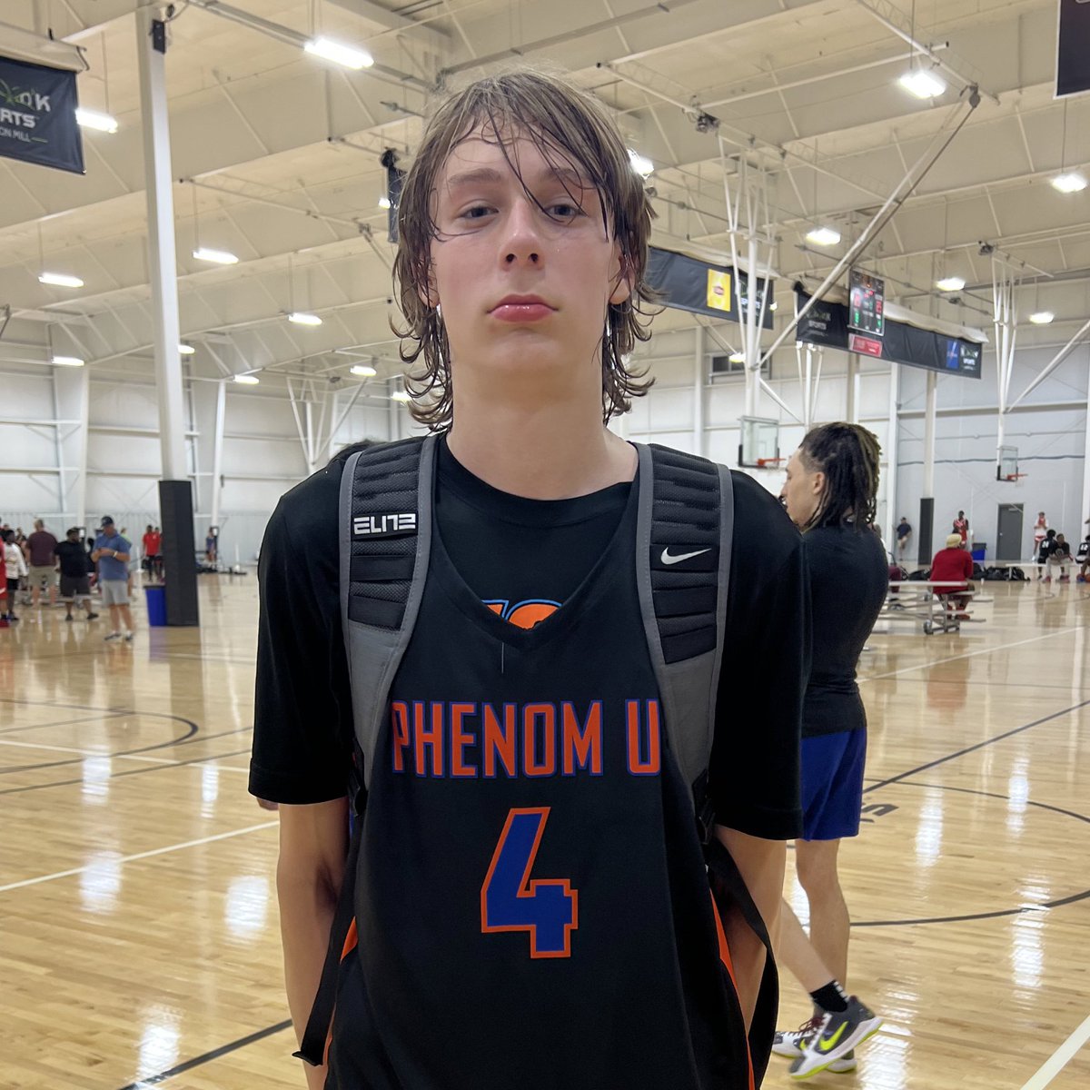 BTerrell_414's tweet photo. 2026s Thian Riak, Vaughn Karvala and Yusef Gray Jr. of @PhenomUniverse combined for 36 points to lead a balanced effort in a huge opening round victory @ny2lasports @ny2labasketball #2K23FinalChapter https://t.co/wXiT9RcYUJ