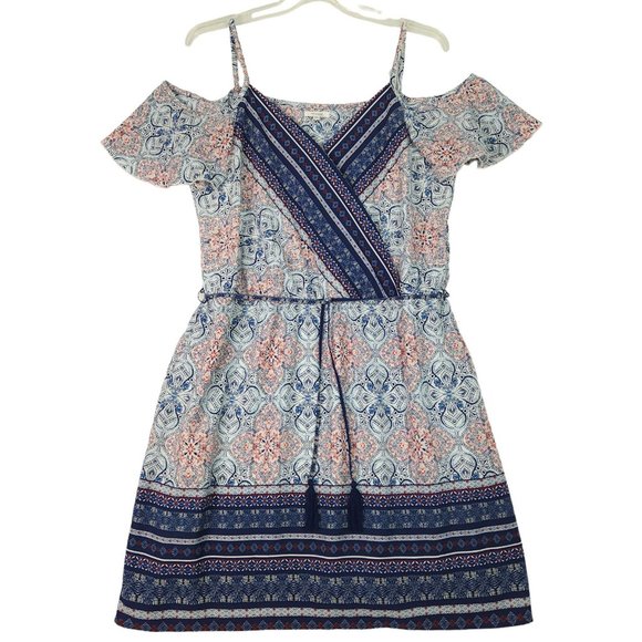 Adams2Melissa's tweet photo. So good I had to share! Check out all the items I'm loving on @Poshmarkapp #poshmark #fashion #style #shopmycloset #maurices: https://t.co/V3a6QpU4mU https://t.co/USLE3VbM2o