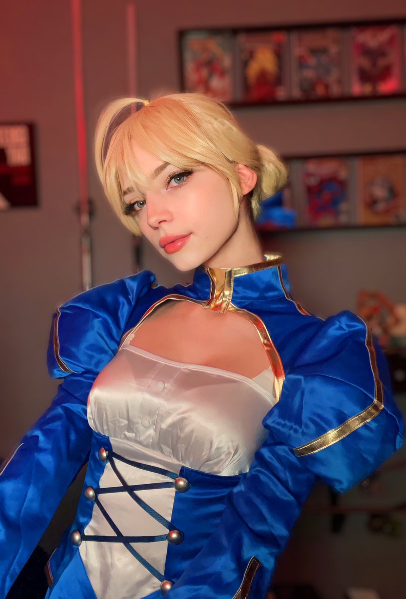Gala1sha's tweet photo. Dale RT si te gusta este Cosplay 🤍💙💛 https://t.co/HAKcsB9e76