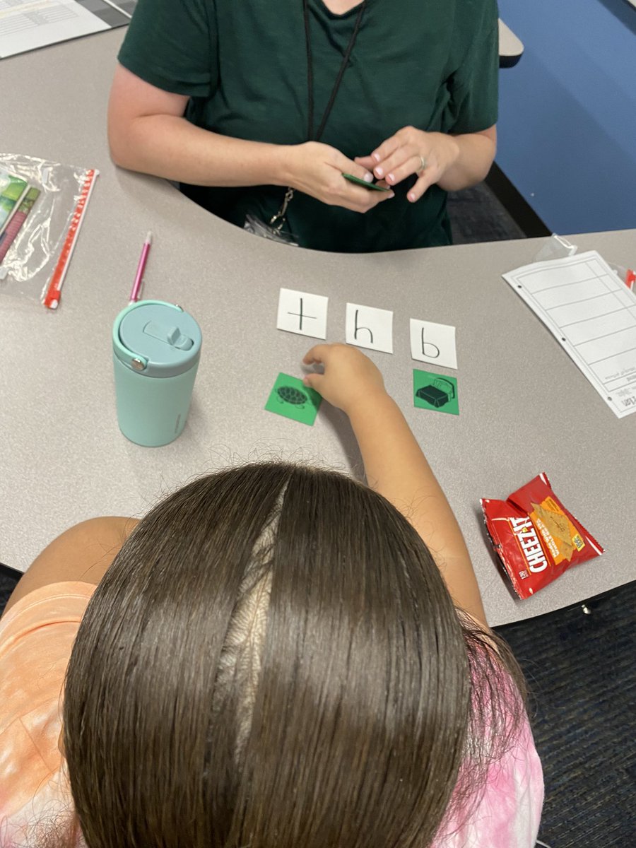 CFISD_Hancock's tweet image. Purposeful instruction and learning! #Literacy #Phonics #SmallGroupInstruction @FelderTamera @CarrieAnneEd @EvaPCFISD