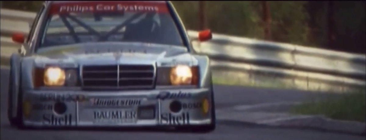 yandel_channel's tweet image. #見た人は無言で躍動感を魅せる
煽ってるヤツのルーム(バック)ミラーにこれ見せたい😝
#DTMclassic 
#MercedesBenz190e #Mercedes #AMG 
#190e #Evo2