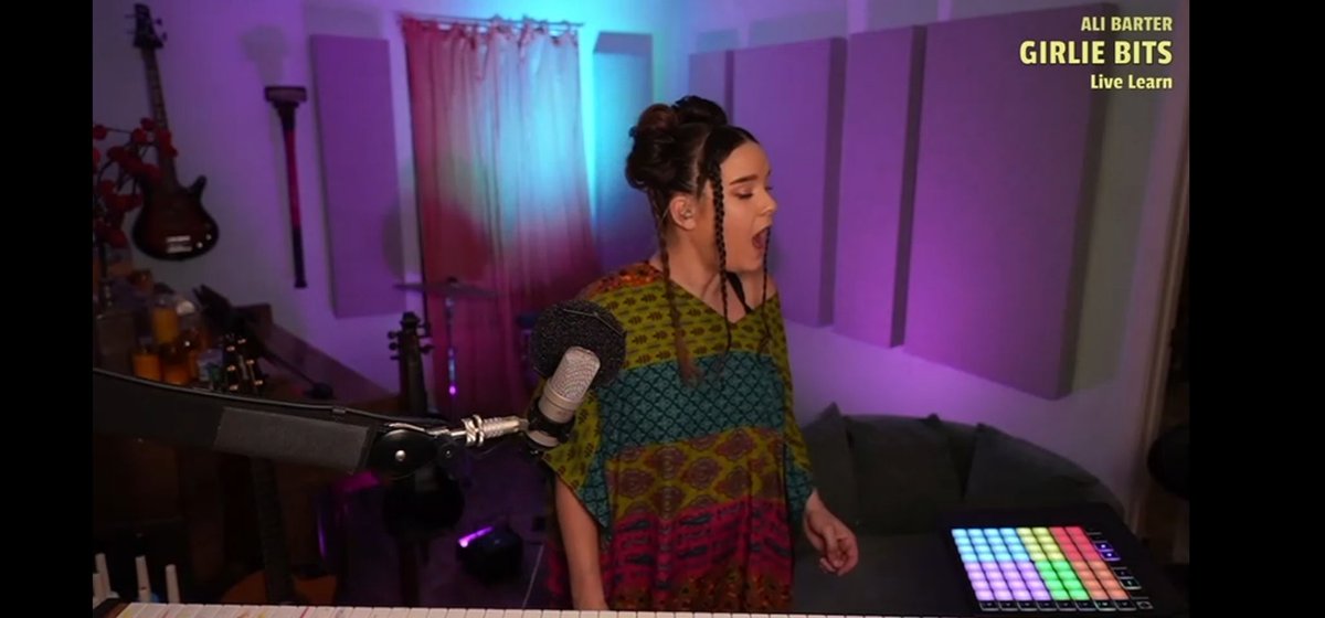haywire_hill's tweet photo. Day made!! #loopartist & #songwriter @kimariesky is about to do a #livelearn of a song (like a wave) from the lovely @CatClyde https://t.co/dBPEq4bky1