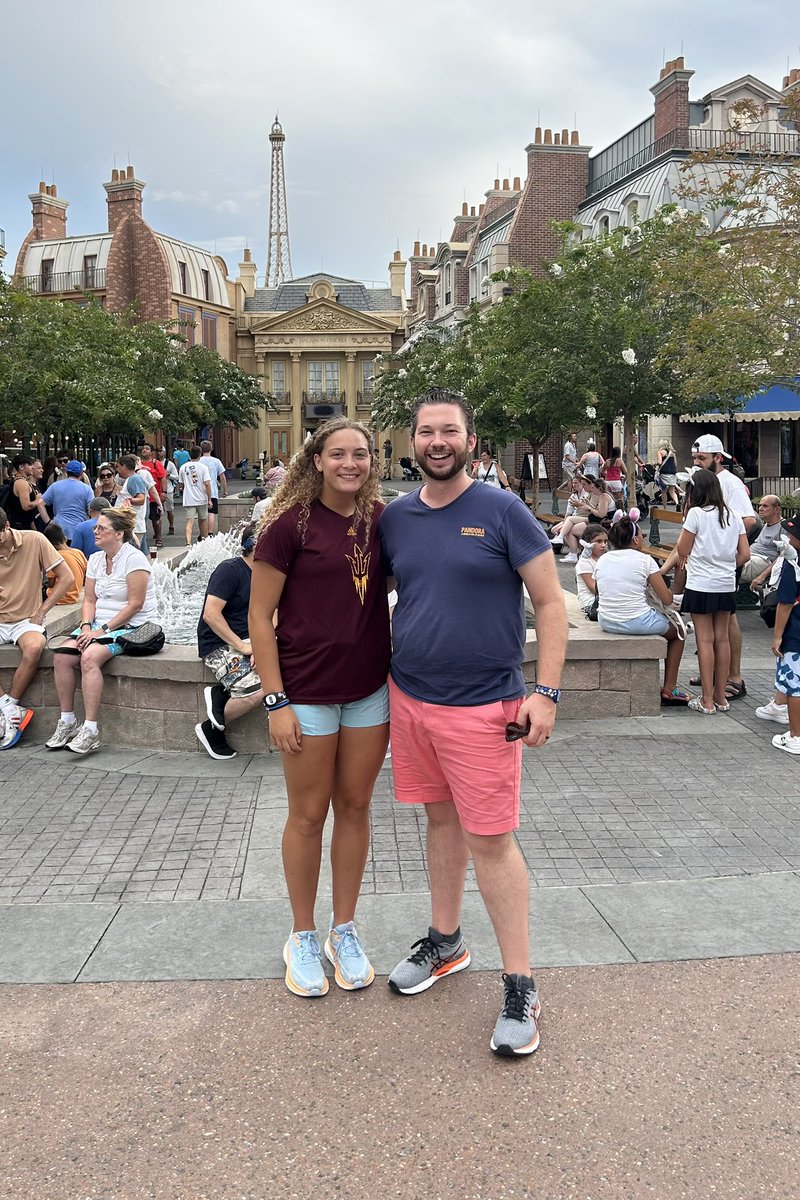 KrickWyoSpartan's tweet photo. It’s not every day that you rendezvous with a @WyoAreaSD legend like @CadiHoke while enjoying @WaltDisneyWorld . 🤜🏼🤛🏼 https://t.co/Nm2INieUwQ