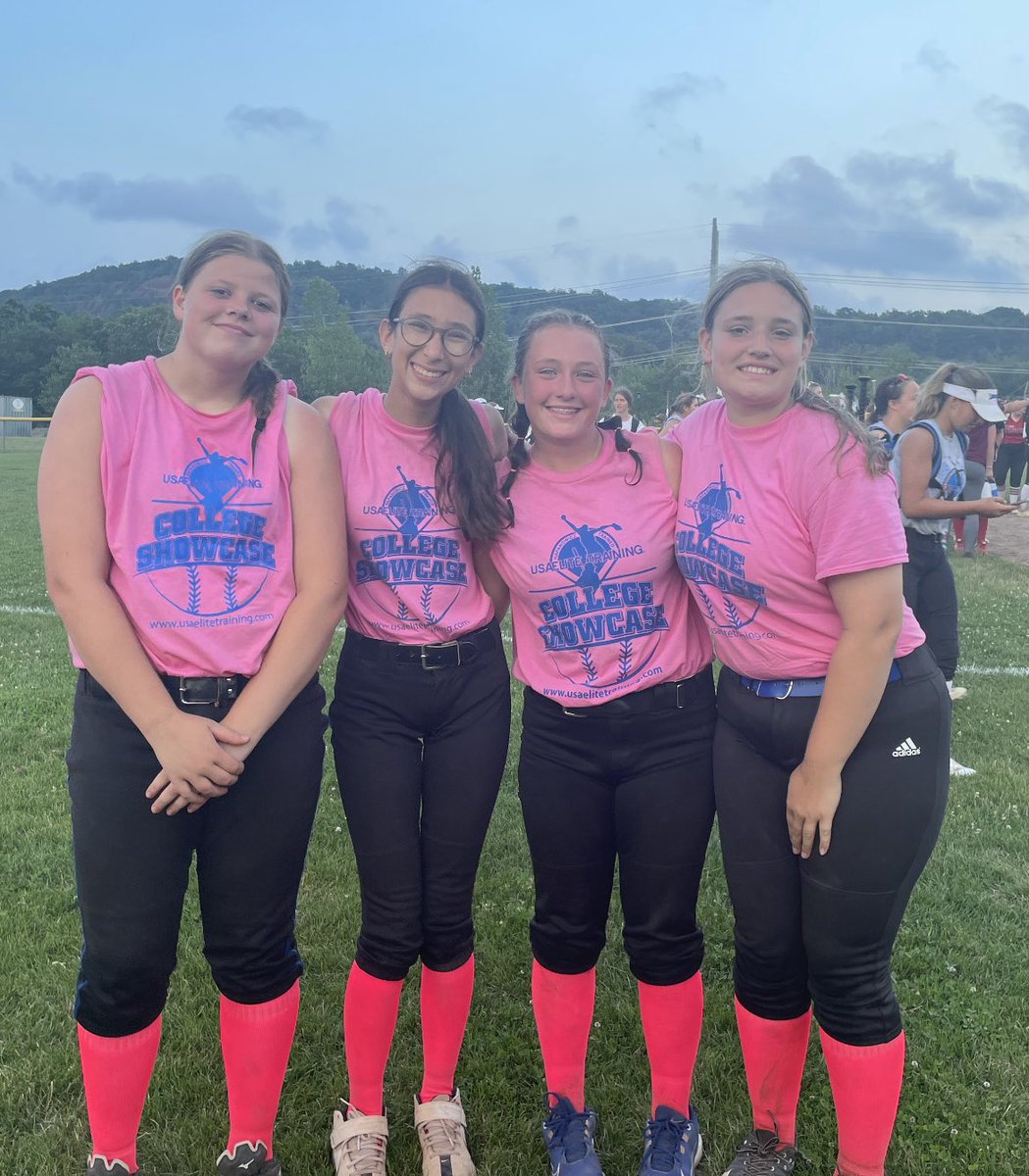 CTHawksSoftball's tweet photo. Proud of these Hawks representing the class of 2027 in the @USAElite_Jen Northern Exposure Individual Recruitment Showcase today! https://t.co/MS6eaCmwIB