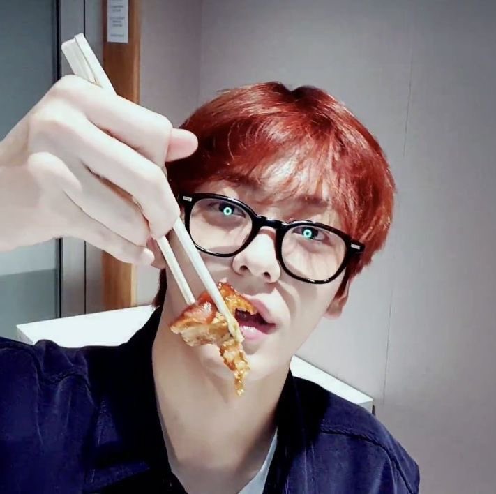 txtbitez's tweet photo. eat something good that u like, u deserve it. <3 https://t.co/kyKQ1tJqVA