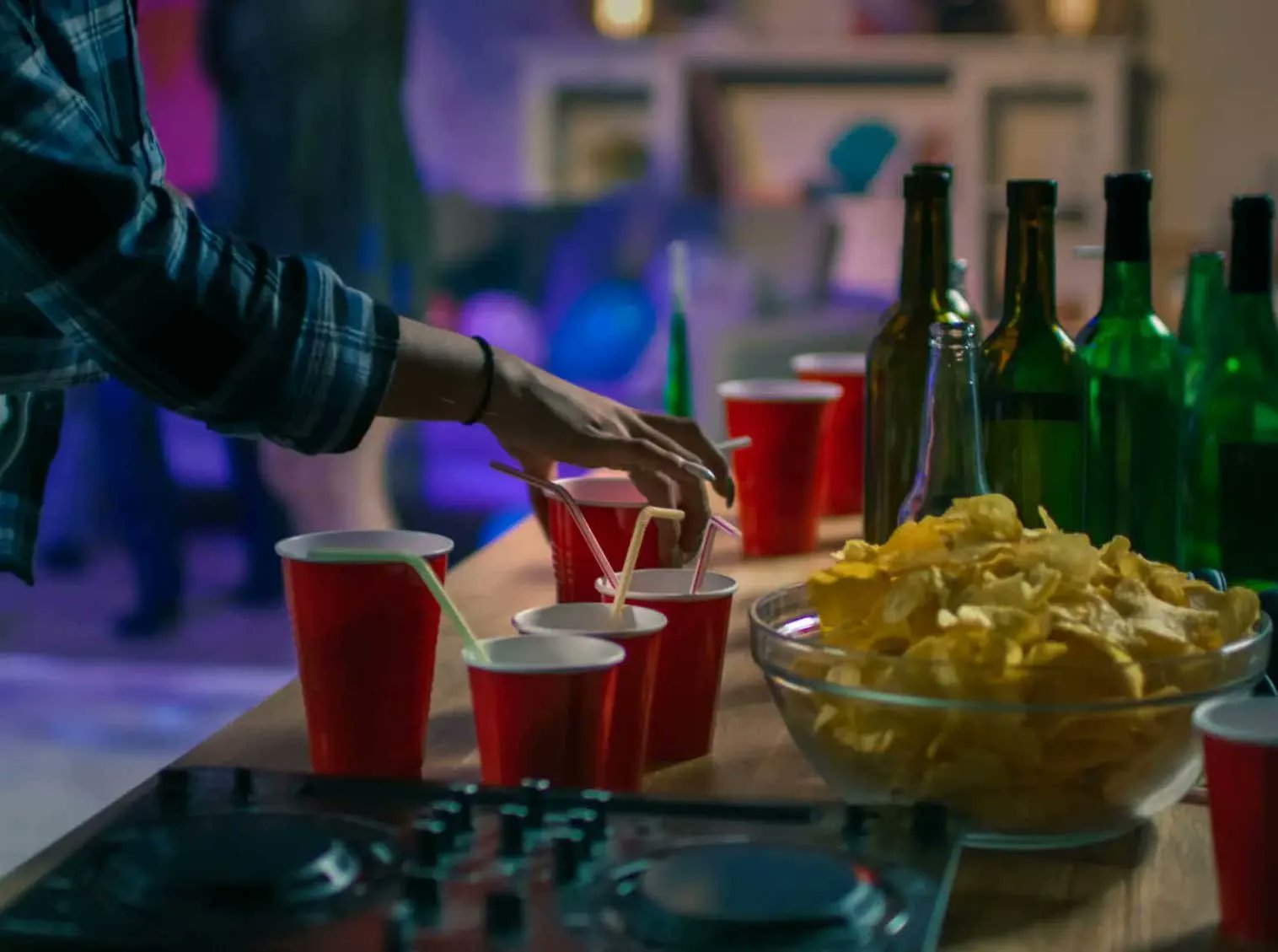 Barstool Sports on Twitter "A Man Is Pleading To Reddit To Ask If His