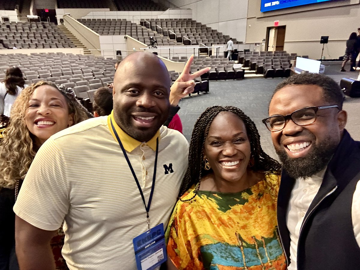 jewellondon's tweet photo. What a time! @ekbpc #ekbpc https://t.co/N9oWyqbmtf