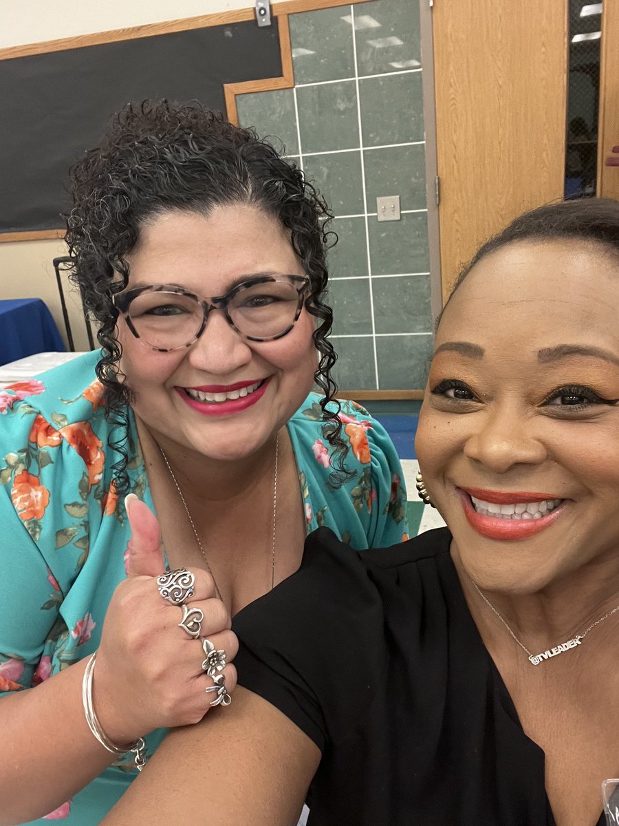 annette_mia's tweet photo. Shout out to our awesome new @BeevilleISD Communication Director Kimberly Wyatt @tv_leader ! She’s already promoting all the positives of our community and knows the importance of telling our school story. #BeetheWhy @GSPRA @TEPSAtalk #WeLeadTX @NAESP @NSPRA #schoolpr https://t.co/zc1aKqqjpt