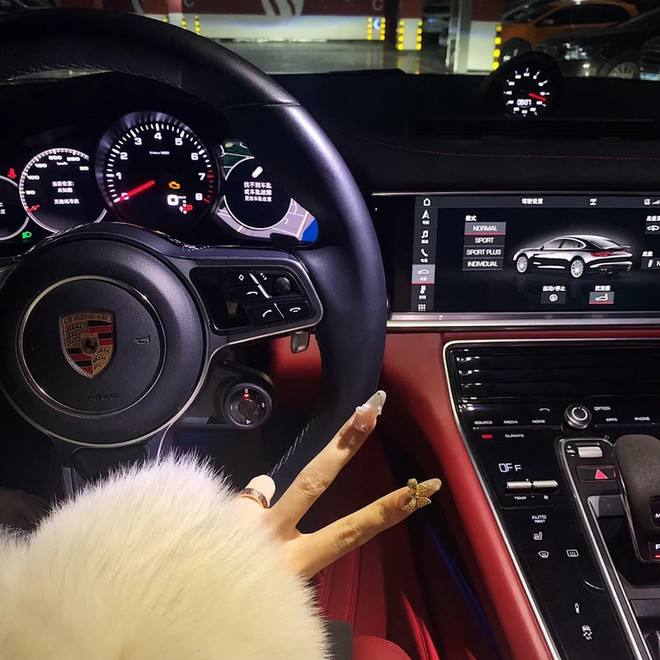 nova11998's tweet image. We will meet friends,🥳 eat bread, talk, and go for a walk. #Eatingbread The reason is that he has left work, ❣️so we need more to create a fun time.@nightout
🫣Out there, I can't be trusted anymore. Diseases are coming back. Take care, friends #love #friend #outside #takecare