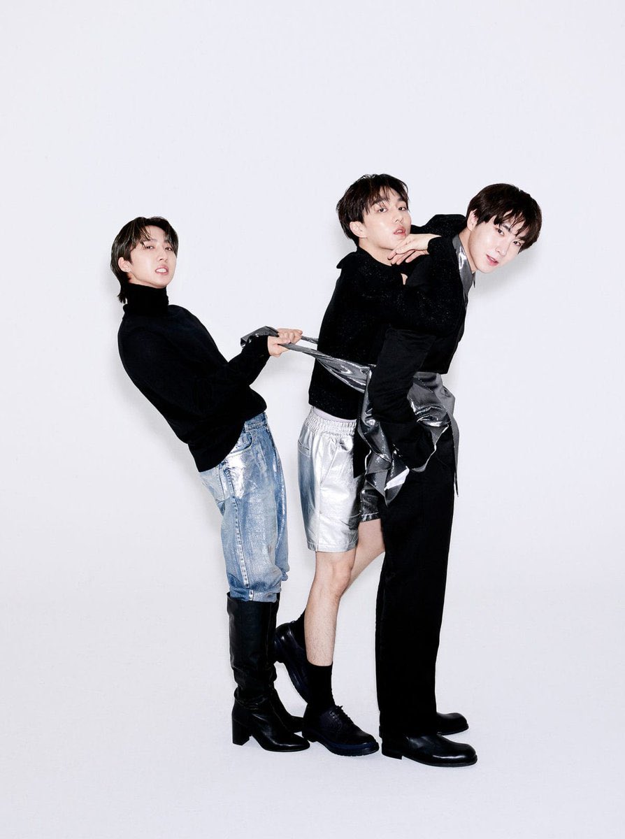 ptgfromisthinks's tweet photo. My silly little Kpop groups https://t.co/OzWVgX7J22