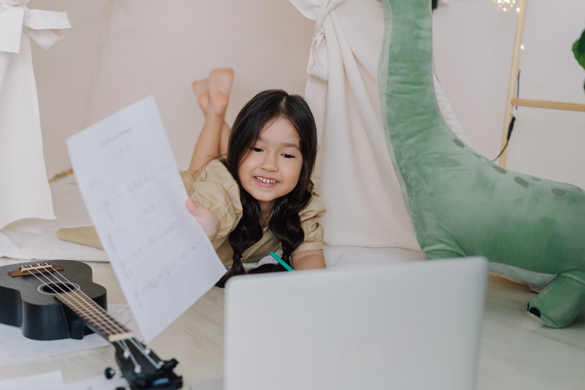 “Can music be the medicine your child needs? The answer most likely is yes.” Source: Orlando Health. Your child does not have to have any music experience in order to participate in this type of treatment. 
Read how music can help: buff.ly/3rjOqWM
#MusicHeals #Music