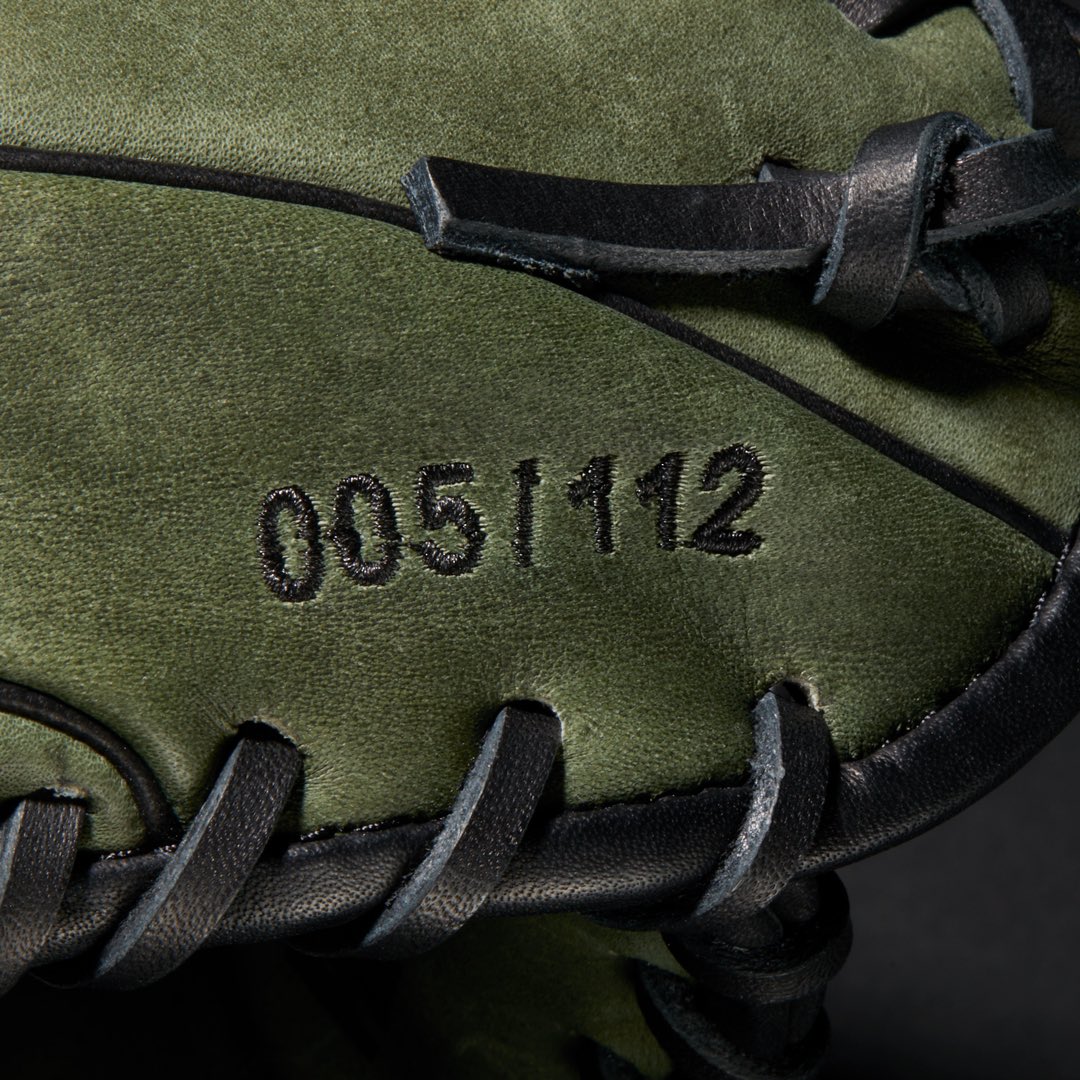 UNDEFEATEDinc's tweet photo. UNDEFEATED x Marucci

The UNDEFEATED x Marucci Capitol M Type 43A2 11.5” Glove boasts a dual wide shape wrapped in chive green. 

The glove is available to purchase in right-hand throw only, Friday, 7/14 at all UNDEFEATED Chapter Stores and at 8am PST at https://t.co/rPhV7ZxZDc https://t.co/3oFe2ciKrP