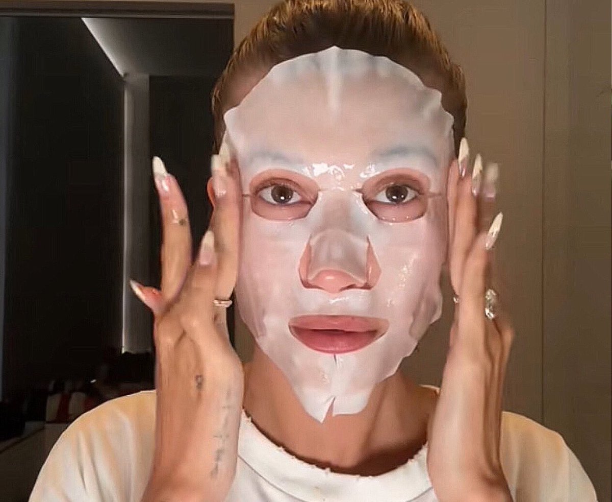 leoninethings's tweet photo. "I can't make it tonight, I have plans"
My plans: https://t.co/Wl49JBCgOV