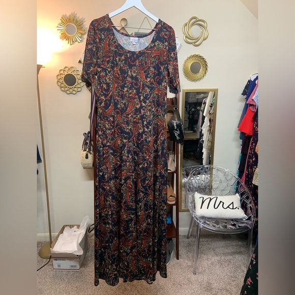 Bugaboosbargain's tweet photo. So good I had to share! Check out all the items I'm loving on @Poshmarkapp #poshmark #fashion #style #shopmycloset #coach #lularoe: https://t.co/4v9wIbLwtd https://t.co/THz44hMmbr