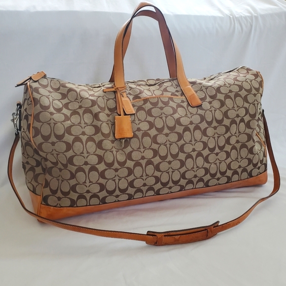 So good I had to share! Check out all the items I'm loving on <a href="/Poshmarkapp/">Poshmark</a> from <a href="/SonyaMFFIwife/">Sonya Goldsmith</a> #poshmark #fashion #style #shopmycloset #dior #winlar #coach: posh.mk/QMNaWMPQpBb