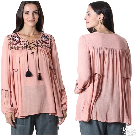 mccarthycb7044's tweet photo. So good I had to share! Check out all the items I'm loving on @Poshmarkapp #poshmark #fashion #style #shopmycloset #novica #marthastewart #americaneagleoutfitters: https://t.co/vbMhohWvRu https://t.co/LooHa5Orv6