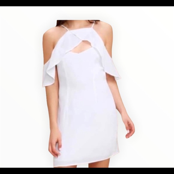 CarenHelm's tweet photo. So good I had to share! Check out all the items I'm loving on @Poshmarkapp #poshmark #fashion #style #shopmycloset #anthropologie #bbdakota #lole: https://t.co/MpbXzpnHWn https://t.co/K4wnI8PYVA